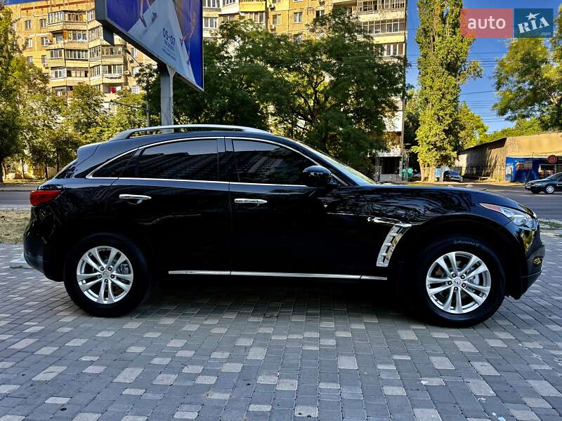 Внедорожник / Кроссовер Infiniti FX 37 2012 в Одессе