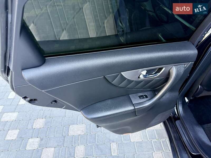 Внедорожник / Кроссовер Infiniti FX 37 2012 в Одессе