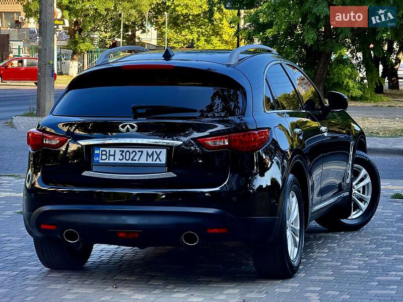 Внедорожник / Кроссовер Infiniti FX 37 2012 в Одессе