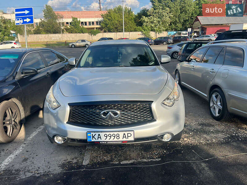 Внедорожник / Кроссовер Infiniti FX 37 2013 в Киеве фото 3 Внедорожник / Кроссовер Infiniti FX 37 2013 в Киеве