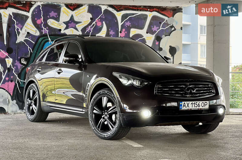 Внедорожник / Кроссовер Infiniti FX 37 2011 в Харькове