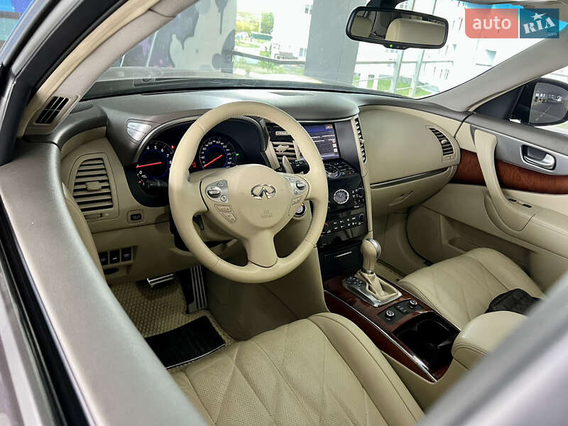 Внедорожник / Кроссовер Infiniti FX 37 2011 в Харькове