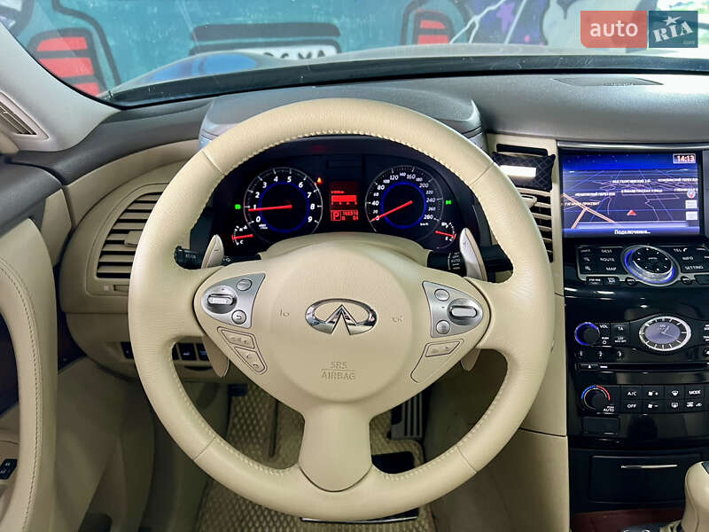 Внедорожник / Кроссовер Infiniti FX 37 2011 в Харькове