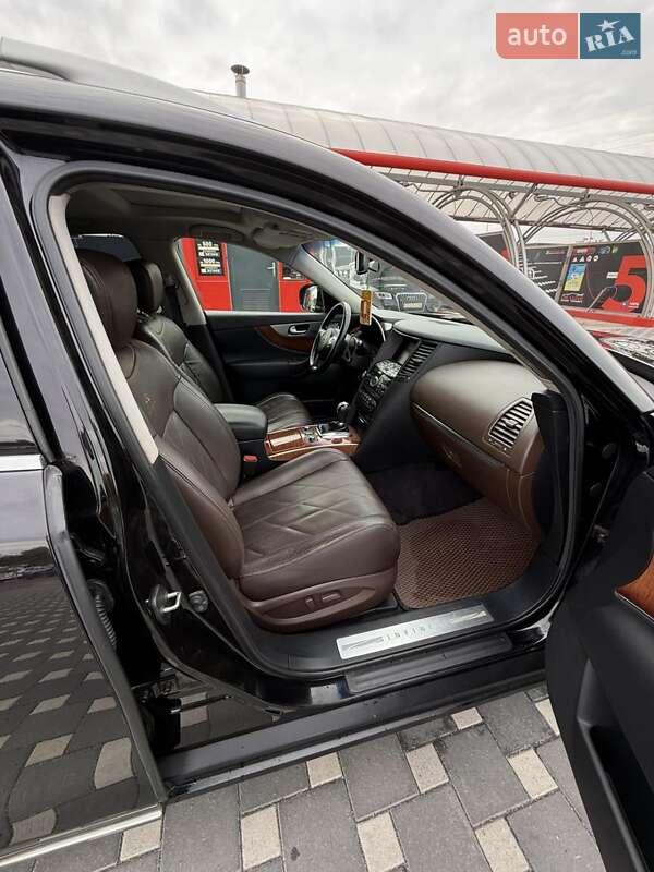 Внедорожник / Кроссовер Infiniti FX 37 2012 в Полтаве фото 9 Внедорожник / Кроссовер Infiniti FX 37 2012 в Полтаве