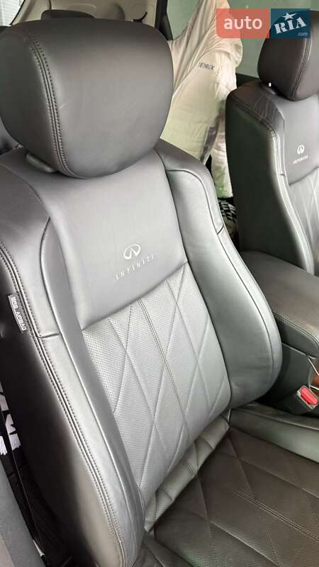 Внедорожник / Кроссовер Infiniti FX 37 2010 в Черкассах