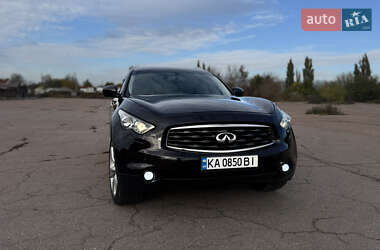 Внедорожник / Кроссовер Infiniti FX 37 2010 в 