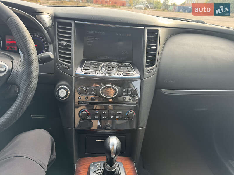 Внедорожник / Кроссовер Infiniti FX 37 2010 в Киеве фото 40 Внедорожник / Кроссовер Infiniti FX 37 2010 в Киеве