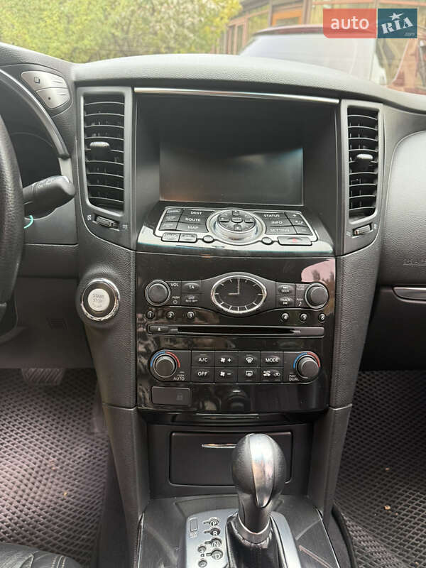 Внедорожник / Кроссовер Infiniti FX 37 2012 в Днепре