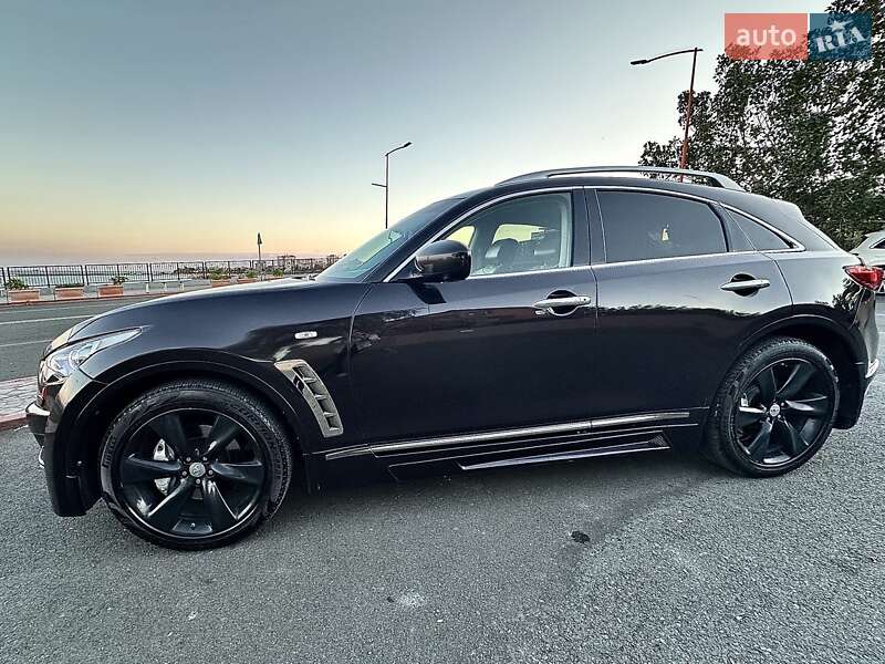 Позашляховик / Кросовер Infiniti FX 37 2013 в Ізмаїлі