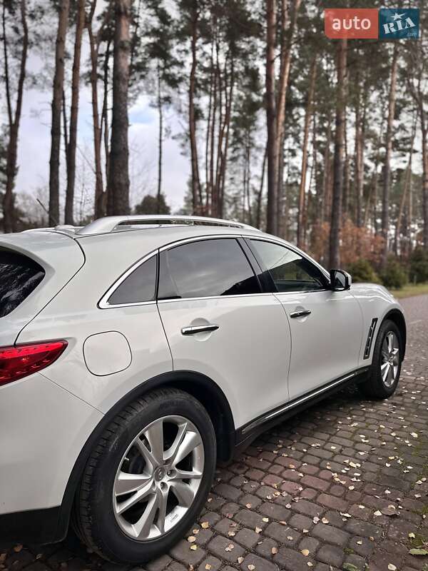 Позашляховик / Кросовер Infiniti FX 37 2013 в Львові