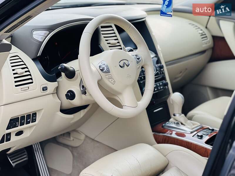 Позашляховик / Кросовер Infiniti FX 37 2011 в Харкові