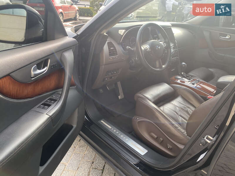 Внедорожник / Кроссовер Infiniti FX 37 2012 в Киеве