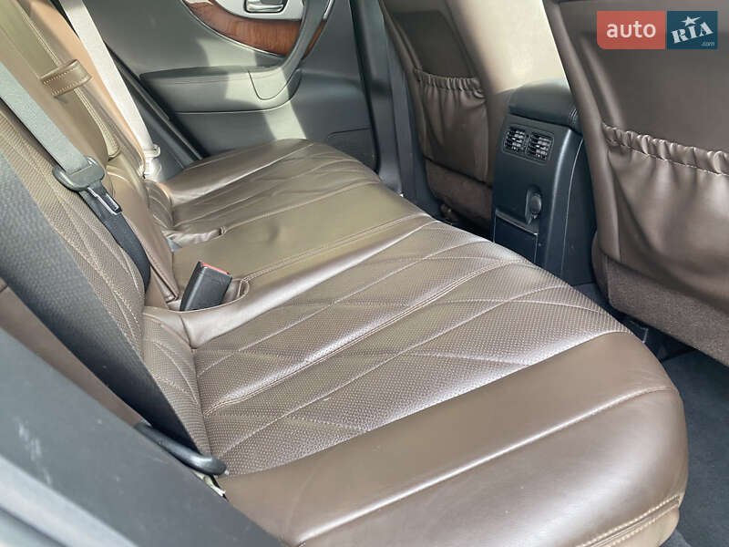 Внедорожник / Кроссовер Infiniti FX 37 2012 в Киеве