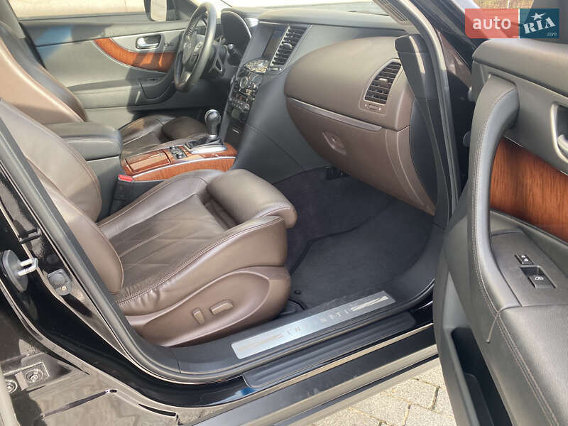 Внедорожник / Кроссовер Infiniti FX 37 2012 в Киеве