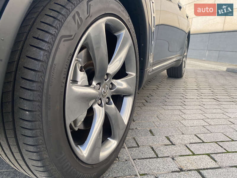 Внедорожник / Кроссовер Infiniti FX 37 2012 в Киеве