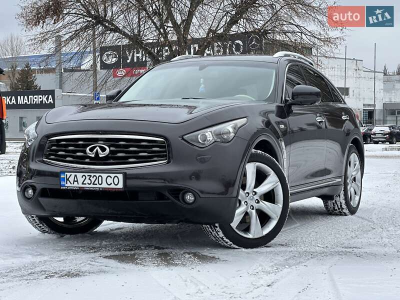 Infiniti FX 37 2011