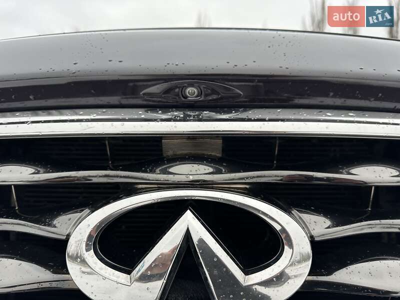 Позашляховик / Кросовер Infiniti FX 37 2011 в Києві
