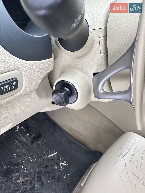 Позашляховик / Кросовер Infiniti FX 37 2011 в Києві