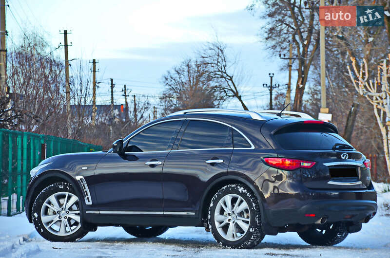 Infiniti FX 37 2012