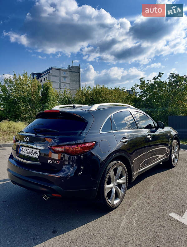 Внедорожник / Кроссовер Infiniti FX 37 2011 в Харькове фото 5 Внедорожник / Кроссовер Infiniti FX 37 2011 в Харькове