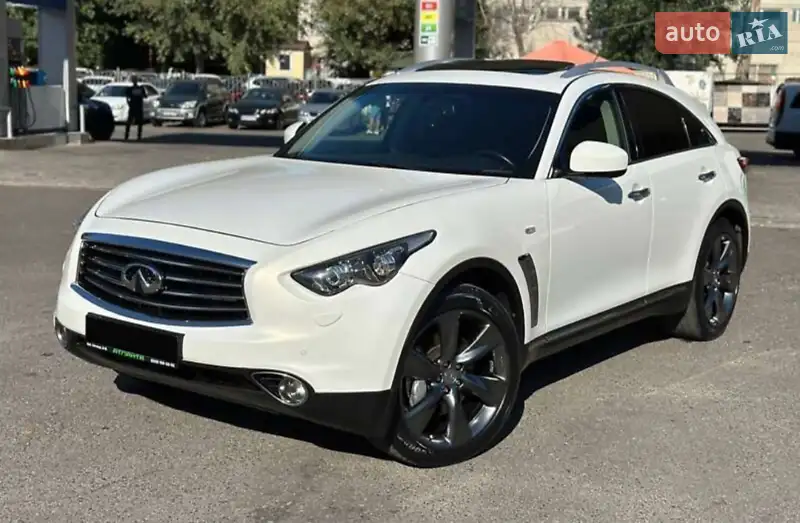 Infiniti FX 37 2011