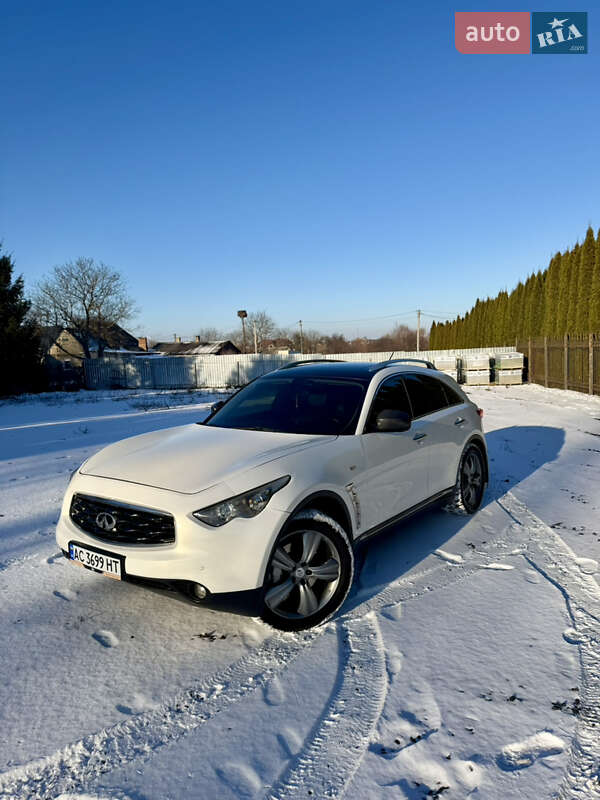 Infiniti FX 37 2010