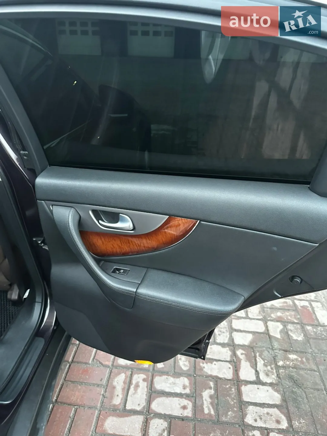 2011 Infiniti FX - мініатюра 16