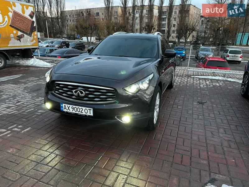 Infiniti FX 37 2011