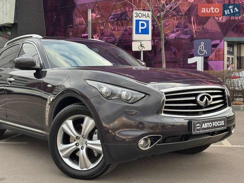 Внедорожник / Кроссовер Infiniti FX 37 2010 в Киеве
