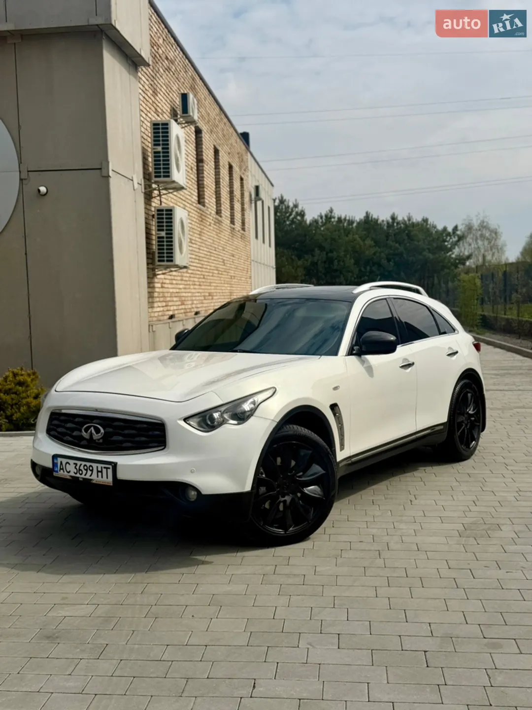 2010 Infiniti FX - фото 1