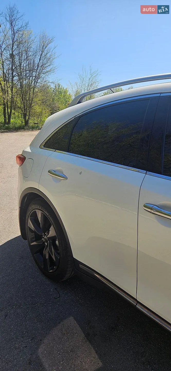 2011 Infiniti FX - мініатюра 13
