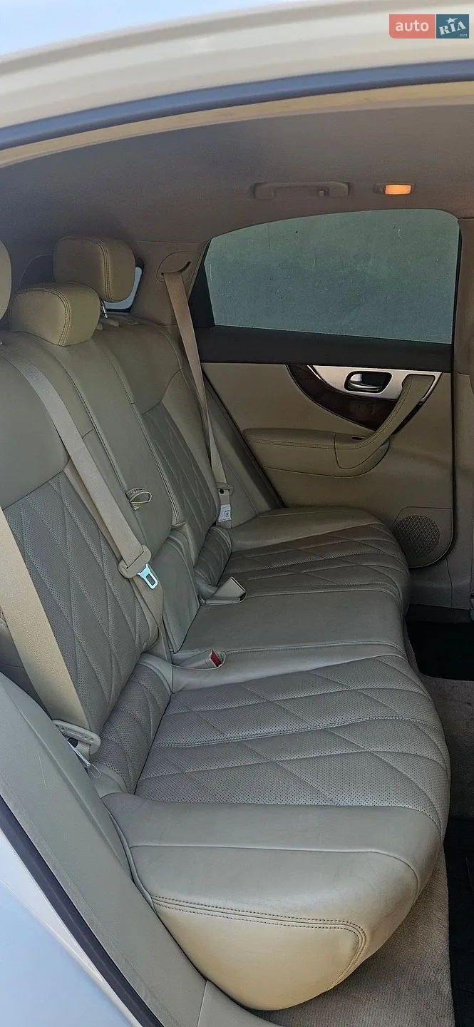 2011 Infiniti FX - мініатюра 10