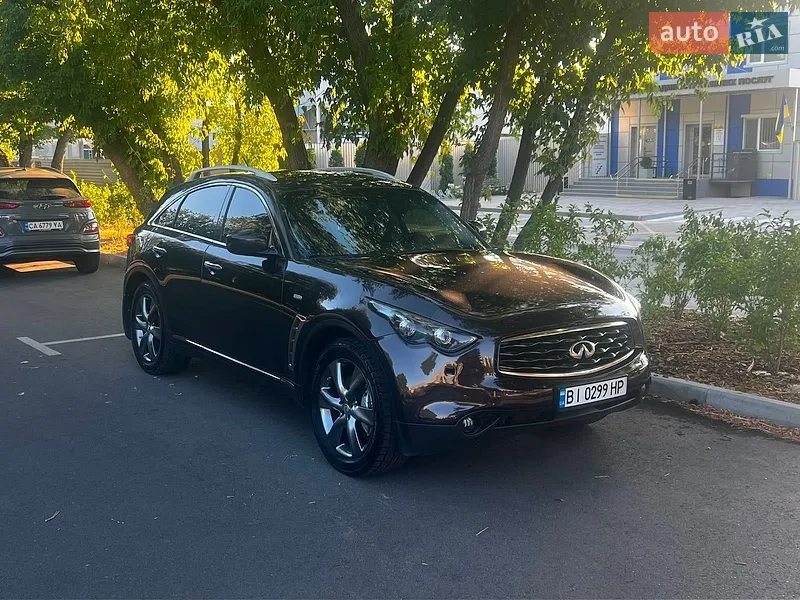 Infiniti FX 37 2011