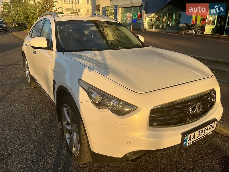 Infiniti FX 37 2011