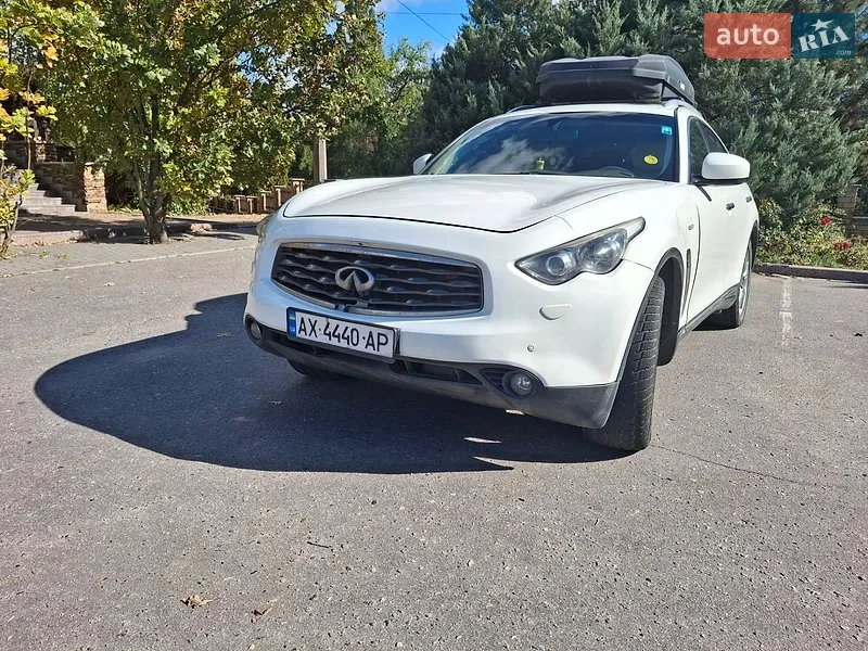 Infiniti FX 37 2010