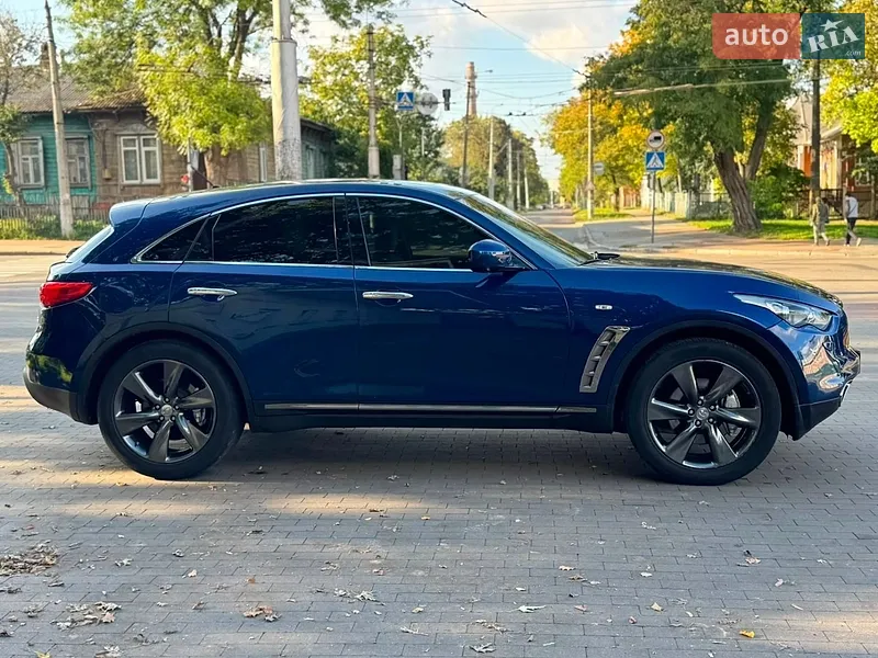 Infiniti FX 37