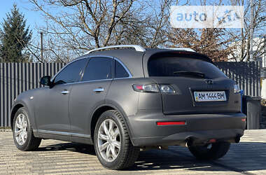 Внедорожник / Кроссовер Infiniti FX 45 2008 в Сваляве