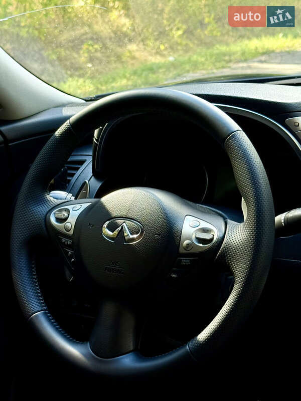 Позашляховик / Кросовер Infiniti FX 50 2008 в Краснограді