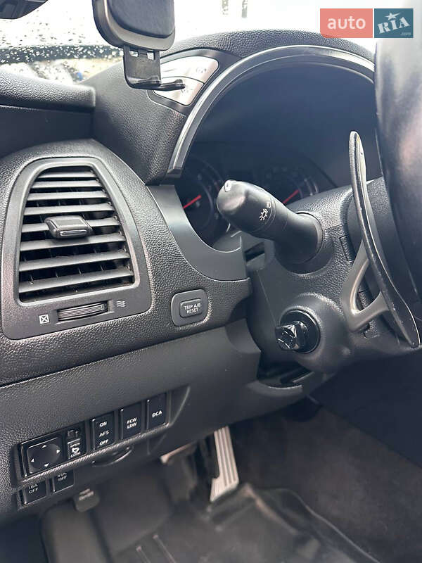 Внедорожник / Кроссовер Infiniti FX 50 2008 в Измаиле фото 3 Внедорожник / Кроссовер Infiniti FX 50 2008 в Измаиле