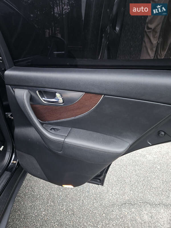 Позашляховик / Кросовер Infiniti FX 50 2008 в Києві