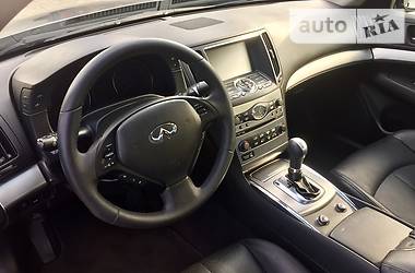 Седан Infiniti G25 2011 в Ровно