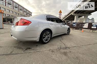 Седан Infiniti G25 2011 в Киеве