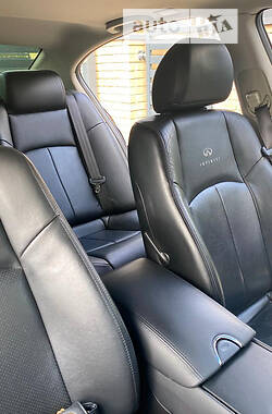 Седан Infiniti G25 2012 в Львове