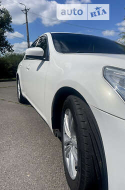 Седан Infiniti G25 2010 в Кривому Розі