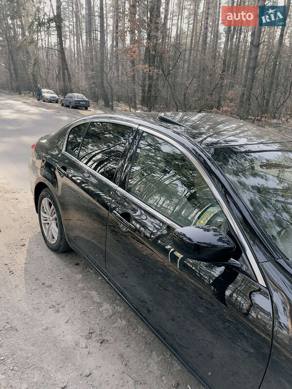 Седан Infiniti G25 2010 в Киеве