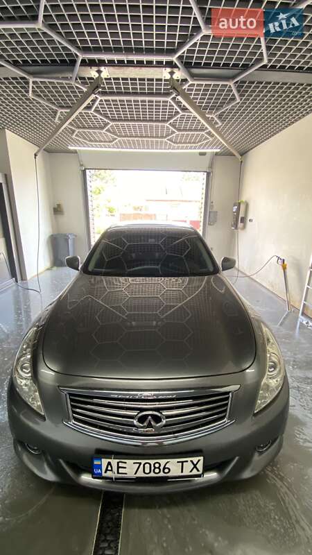 Седан Infiniti G25 2011 в Черкассах