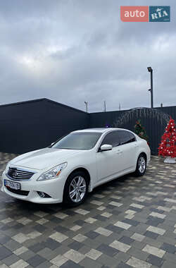 Седан Infiniti G25 2011 в Полтаві