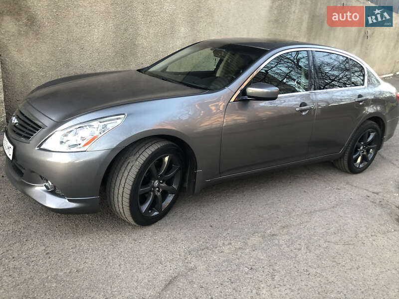 Седан Infiniti G25 2011 в Одессе