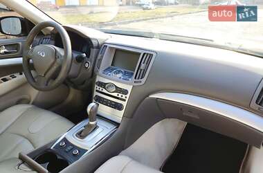 Седан Infiniti G25 2011 в Черкассах