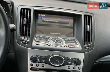 Седан Infiniti G25 2011 в 